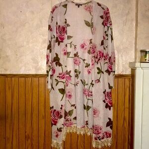 Thin beautiful floral freshman duster cardigan (XL)